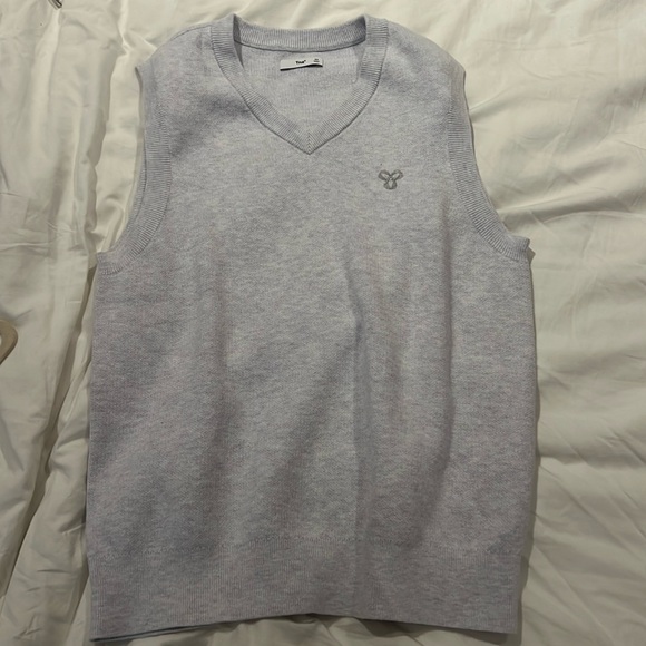 TNA aritzia grey vest xs - Picture 1 of 2